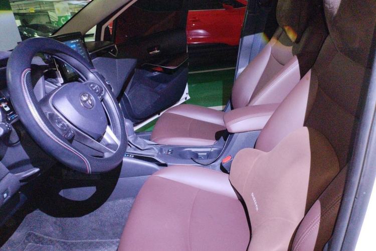 Used Toyota Corolla 2021 Dual-Motor 1.8L E-CVT Elite Edition Left Front Seat