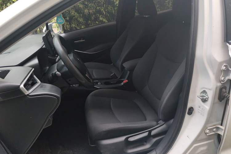 Used Toyota Corolla 2021 Dual-Engine 1.8L E-CVT Pioneer Edition Left Front Seat