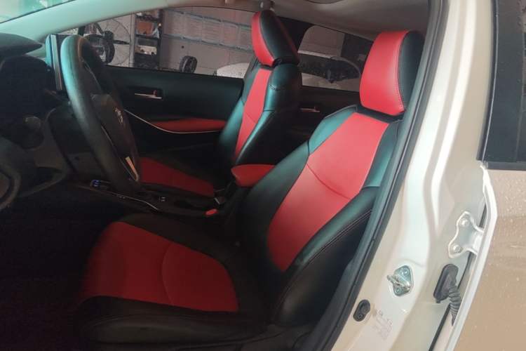 Used Toyota Corolla 2021 Dual-Motor 1.8L E-CVT Elite Edition Left Front Seat