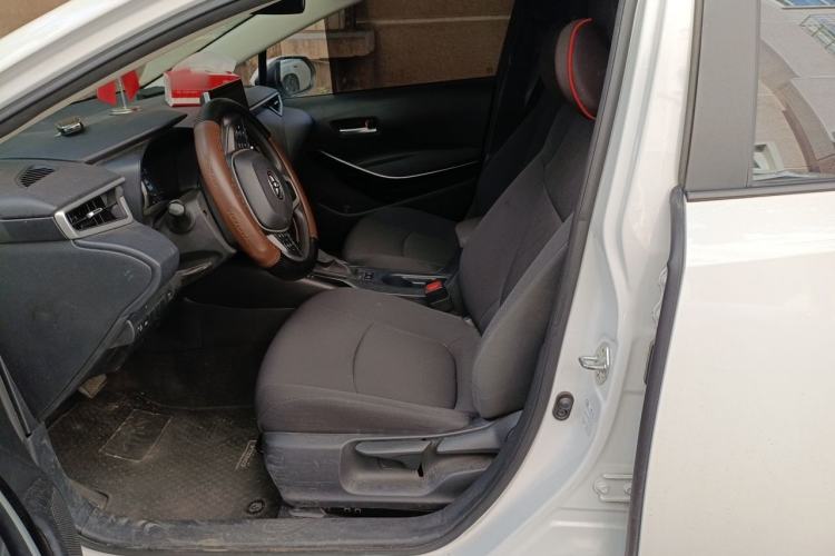 Used Toyota Corolla 2021 Dual-Motor 1.8L E-CVT Elite Edition Left Front Seat