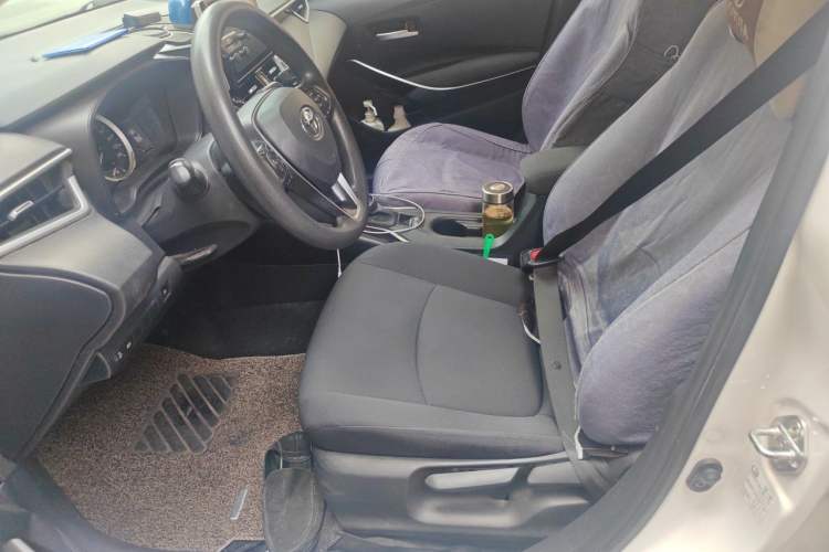 Used Toyota Corolla 2021 Dual-Motor 1.8L E-CVT Elite Edition Left Front Seat