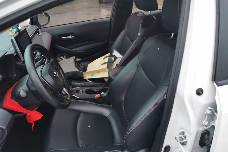 Used Toyota Corolla 2021 1.2T S-CVT Luxury Edition Left Front Seat