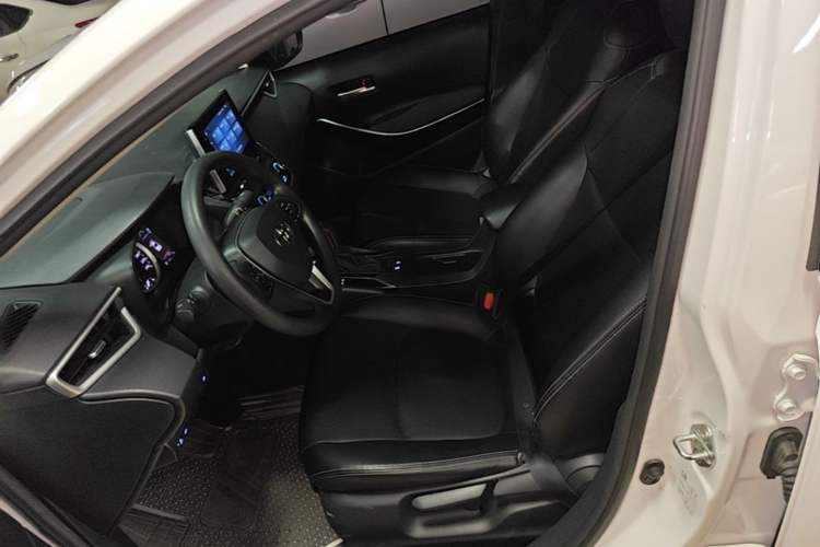 Used Toyota Corolla 2021 Dual-Motor 1.8L E-CVT Elite Edition Left Front Seat
