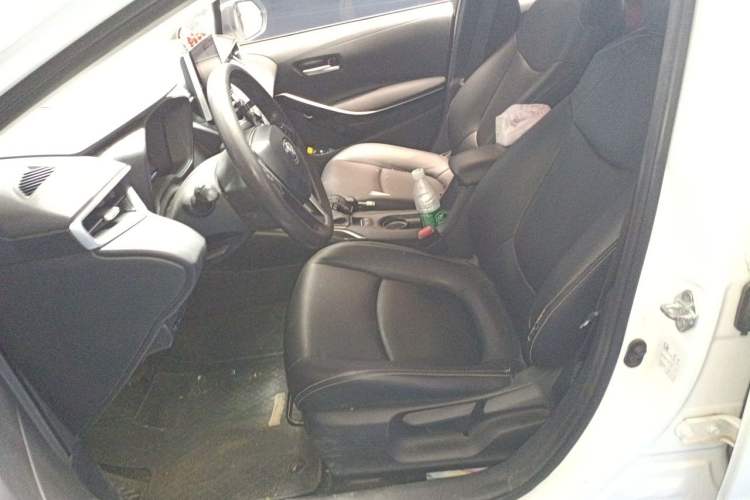 Used Toyota Corolla 2021 Dual-Motor 1.8L E-CVT Elite Edition Left Front Seat