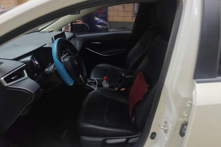 Used Toyota Corolla 2021 Dual-Motor 1.8L E-CVT Elite Edition Left Front Seat