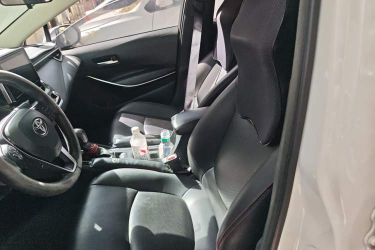 Used Toyota Corolla 2021 Dual-Motor 1.8L E-CVT Elite Edition Left Front Seat