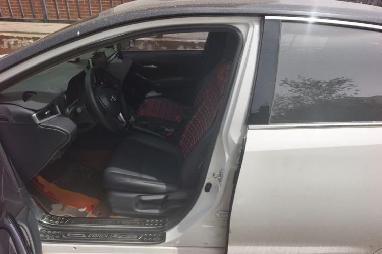 Used Toyota Corolla 2021 Dual-Motor 1.8L E-CVT Elite Edition Left Front Seat