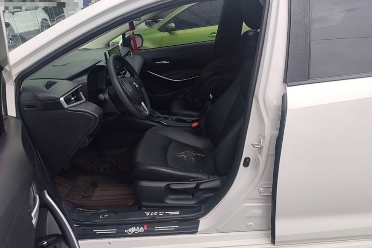 Used Toyota Corolla 2021 Dual-Motor 1.8L E-CVT Elite Edition Left Front Seat