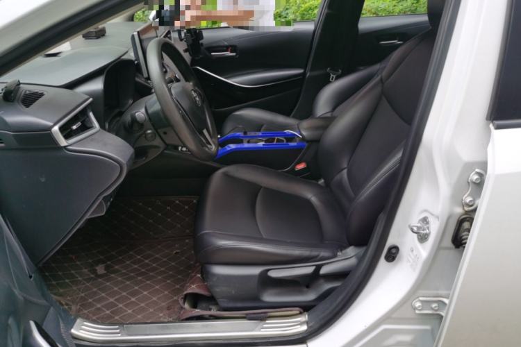 Used Toyota Corolla 2021 Dual-Motor 1.8L E-CVT Elite Edition Left Front Seat