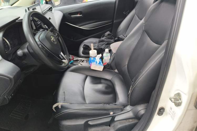 Used Toyota Corolla 2021 Dual-Motor 1.8L E-CVT Elite Edition Left Front Seat