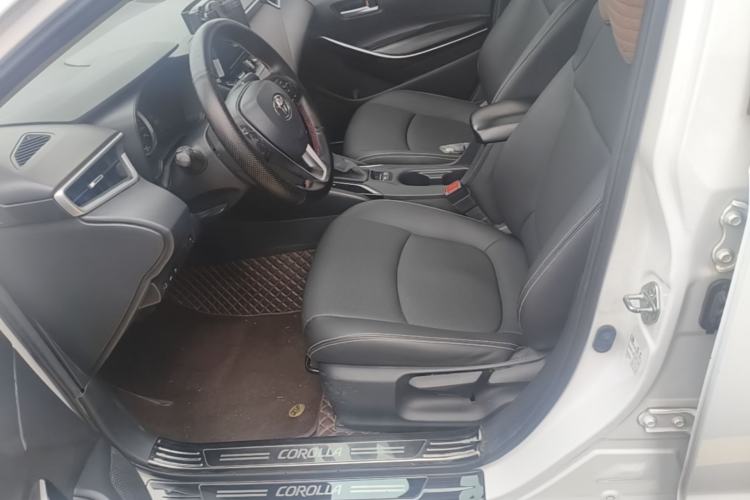 Used Toyota Corolla 2021 Dual-Motor 1.8L E-CVT Elite Edition Left Front Seat