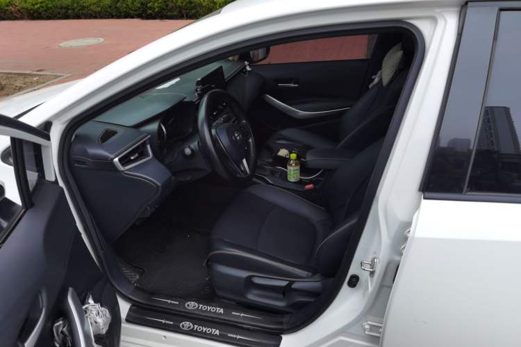 Used Toyota Corolla 2021 1.2T S-CVT Luxury Edition Left Front Seat