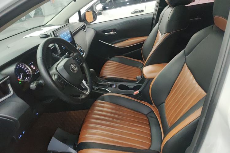 Used Toyota Corolla 2021 Dual-Motor 1.8L E-CVT Elite Edition Left Front Seat