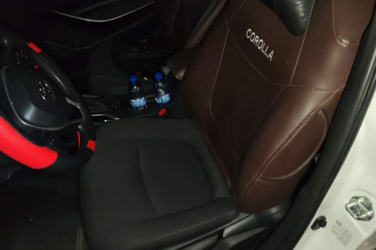 Used Toyota Corolla 2021 Dual-Motor 1.8L E-CVT Elite Edition Left Front Seat