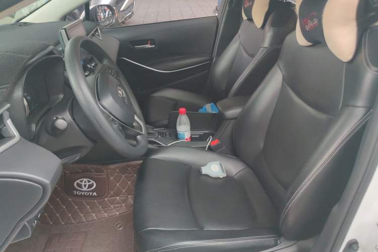 Used Toyota Corolla 2021 Dual-Motor 1.8L E-CVT Elite Edition Left Front Seat