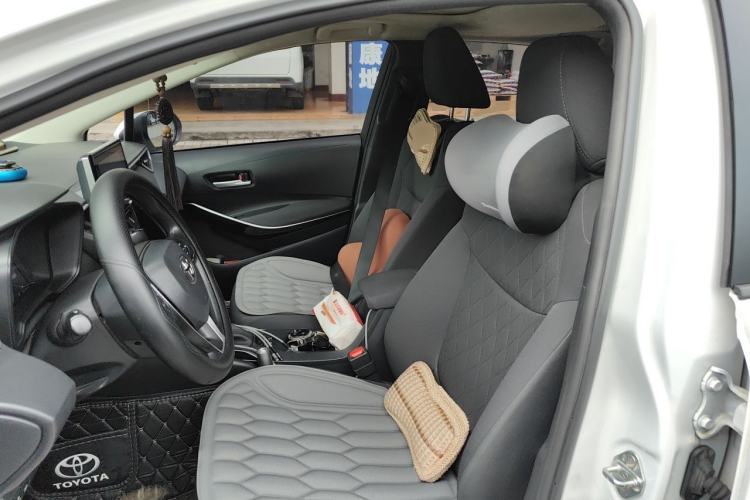 Used Toyota Corolla 2021 Dual-Motor 1.8L E-CVT Elite Edition Left Front Seat