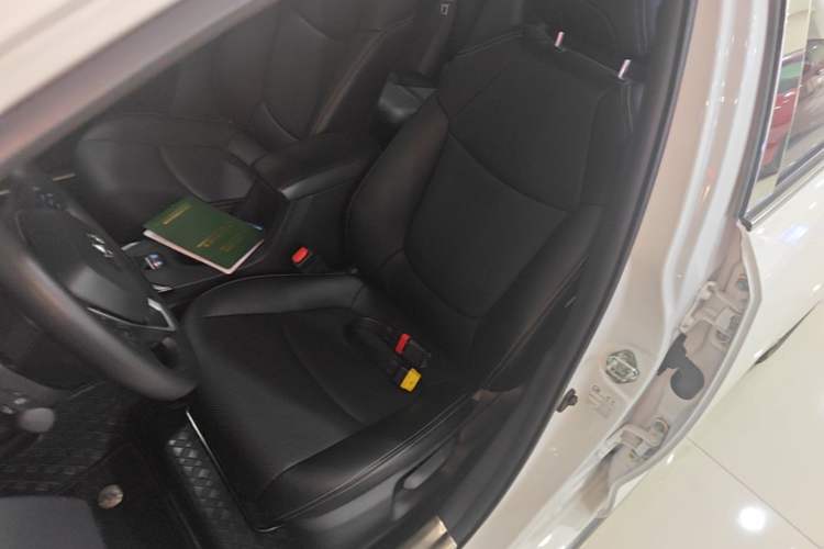 Used Toyota Corolla 2021 TNGA 1.5L CVT Elite Edition Left Front Seat