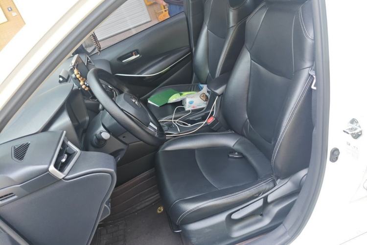 Used Toyota Corolla 2021 Dual-Motor 1.8L E-CVT Elite Edition Left Front Seat