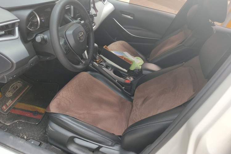 Used Toyota Corolla 2021 Dual-Motor 1.8L E-CVT Elite Edition Left Front Seat