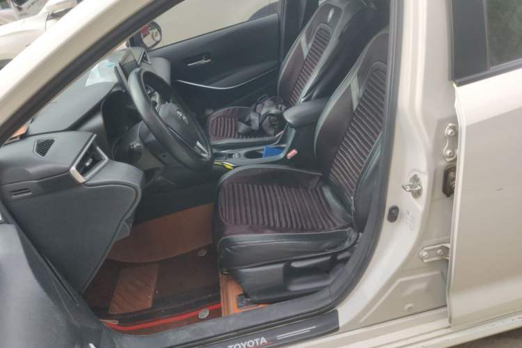 Used Toyota Corolla 2021 Dual-Motor 1.8L E-CVT Elite Edition Left Front Seat