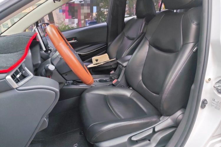 Used Toyota Corolla 2021 Dual-Motor 1.8L E-CVT Elite Edition Left Front Seat