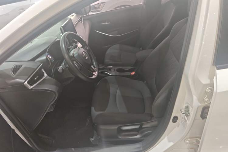 Used Toyota Corolla 2021 Dual-Motor 1.8L E-CVT Elite Edition Left Front Seat