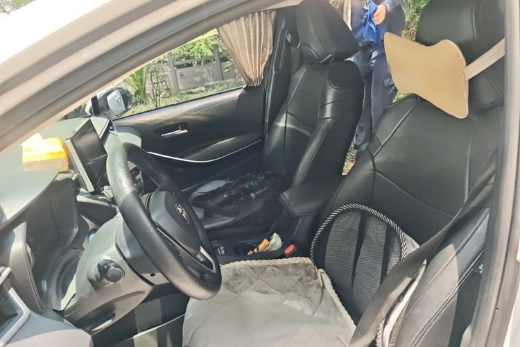 Used Toyota Corolla 2021 Dual-Motor 1.8L E-CVT Elite Edition Left Front Seat