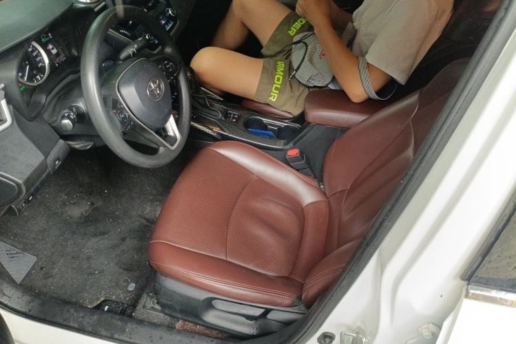Used Toyota Corolla 2021 Dual-Engine 1.8L E-CVT Pioneer Edition Left Front Seat