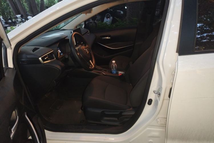 Used Toyota Corolla 2021 Dual-Motor 1.8L E-CVT Elite Edition Left Front Seat