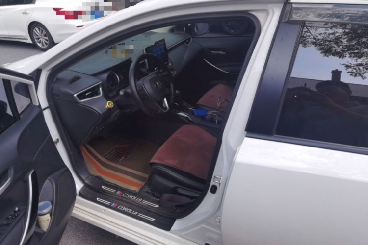 Used Toyota Corolla 2021 Dual-Motor 1.8L E-CVT Elite Edition Left Front Seat