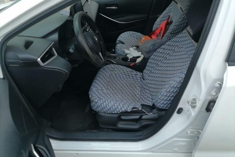 Used Toyota Corolla 2021 Dual-Engine 1.8L E-CVT Pioneer Edition Left Front Seat