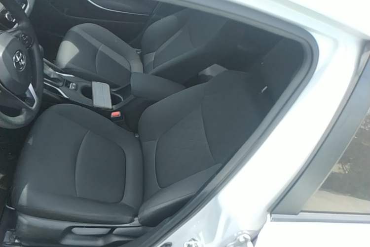 Used Toyota Corolla 2021 Dual-Motor 1.8L E-CVT Elite Edition Left Front Seat