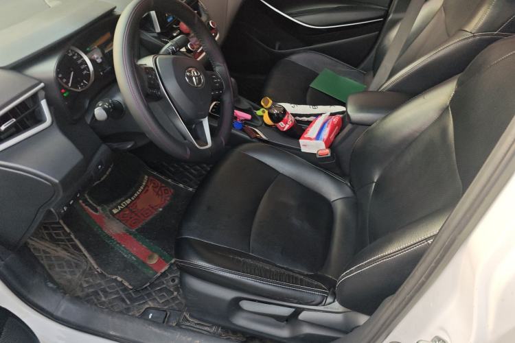 Used Toyota Corolla 2021 Dual-Motor 1.8L E-CVT Elite Edition Left Front Seat