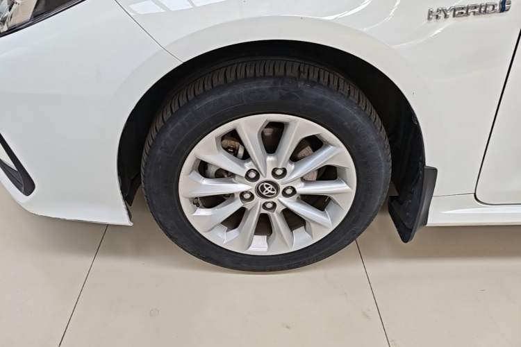 Used Toyota Corolla 2021 Dual-Motor 1.8L E-CVT Elite Edition Left Front Wheel Hub
