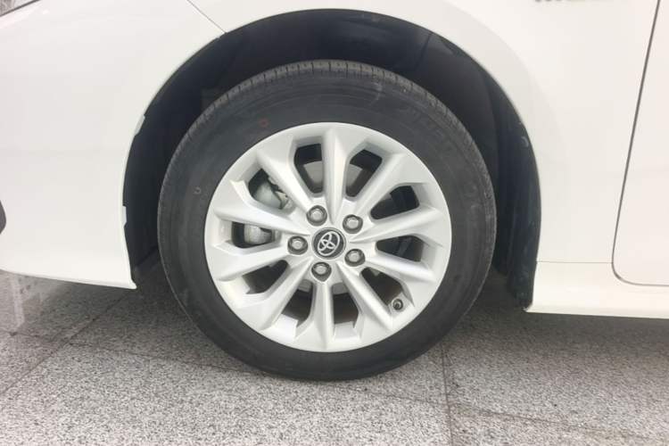 Used Toyota Corolla 2021 Dual-Motor 1.8L E-CVT Elite Edition Left Front Wheel Hub