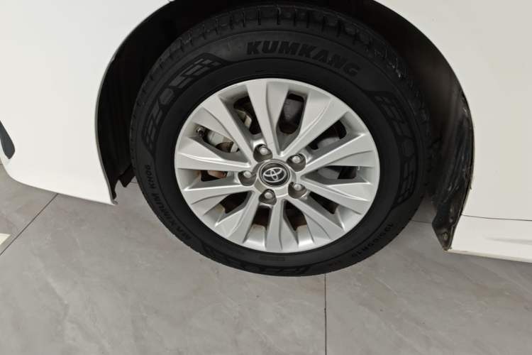 Used Toyota Corolla 2021 TNGA 1.5L CVT Elite Edition Left Front Wheel Hub