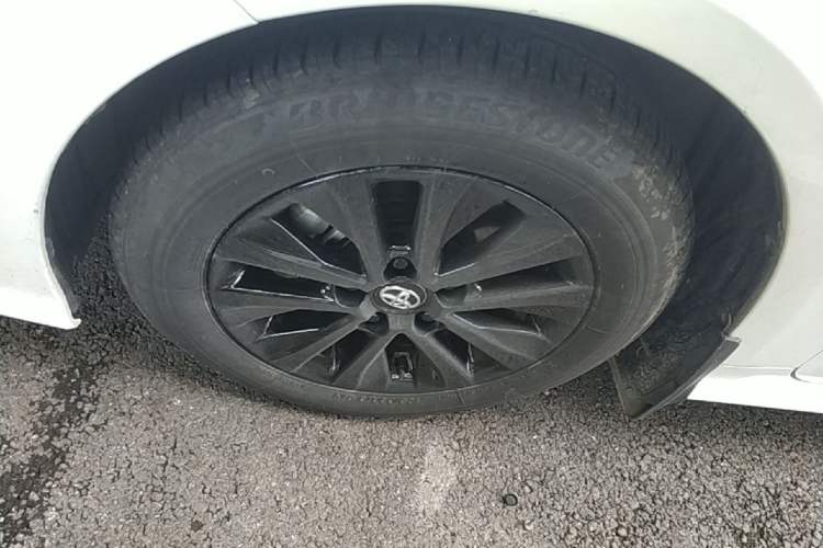 Used Toyota Corolla 2021 TNGA 1.5L CVT Elite Edition Left Front Wheel Hub