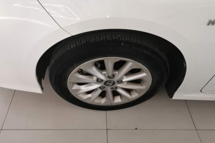 Used Toyota Corolla 2021 Dual-Motor 1.8L E-CVT Elite Edition Left Front Wheel Hub