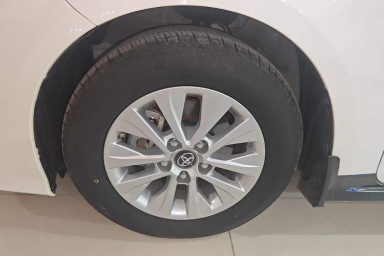 Used Toyota Corolla 2021 TNGA 1.5L CVT Elite Edition Left Front Wheel Hub