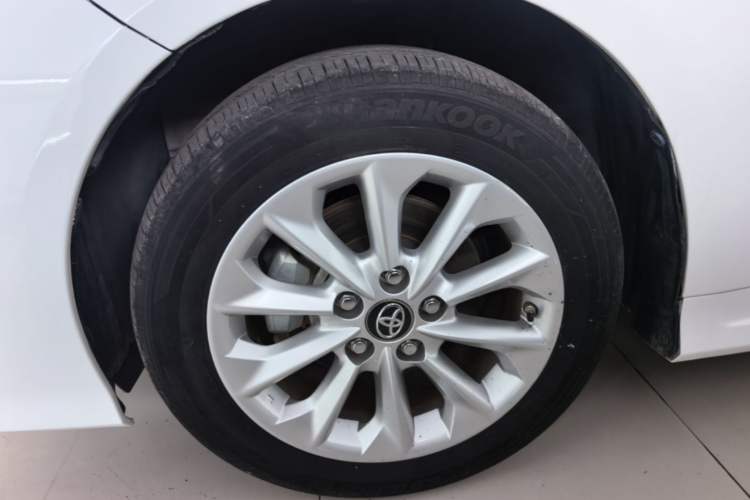 Used Toyota Corolla 2021 Dual-Motor 1.8L E-CVT Elite Edition Left Front Wheel Hub