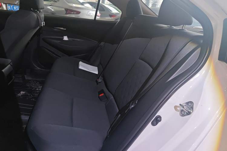 Used Toyota Corolla 2021 Dual-Engine 1.8L E-CVT Pioneer Edition Left Rear Seat