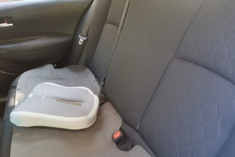 Used Toyota Corolla 2021 Dual-Motor 1.8L E-CVT Elite Edition Left Rear Seat