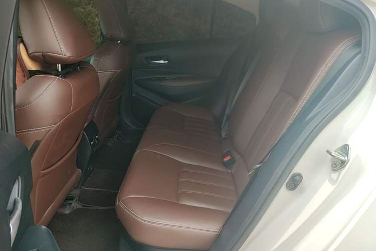 Used Toyota Corolla 2021 Dual-Motor 1.8L E-CVT Elite Edition Left Rear Seat