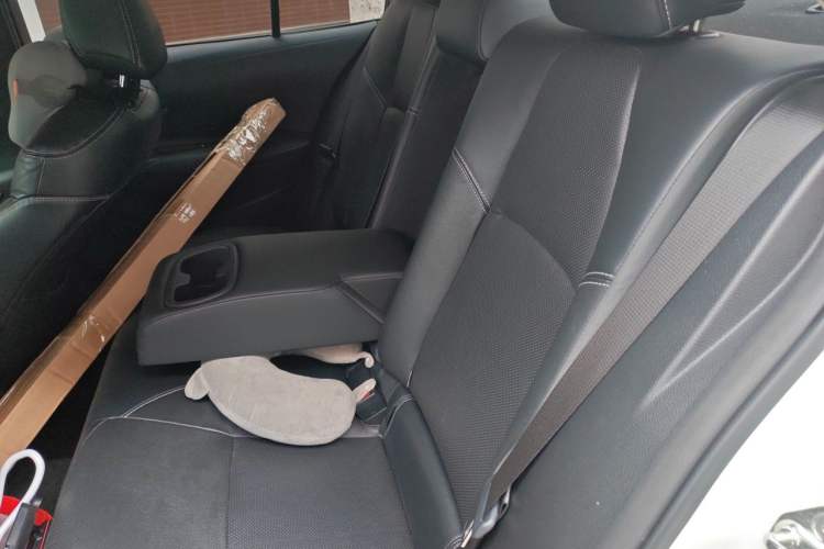 Used Toyota Corolla 2021 1.2T S-CVT Luxury Edition Left Rear Seat