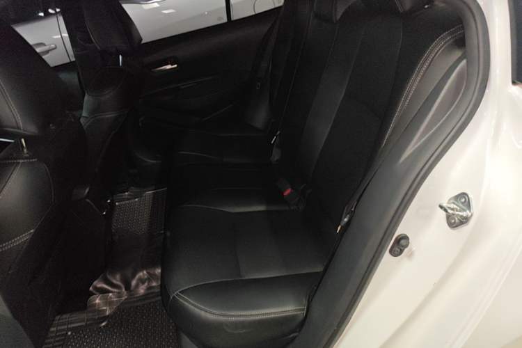 Used Toyota Corolla 2021 Dual-Motor 1.8L E-CVT Elite Edition Left Rear Seat