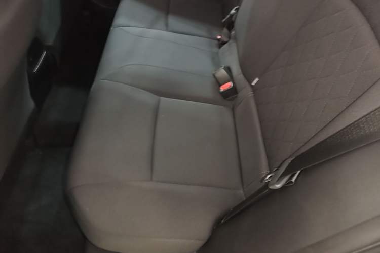 Used Toyota Corolla 2021 Dual-Engine 1.8L E-CVT Pioneer Edition Left Rear Seat