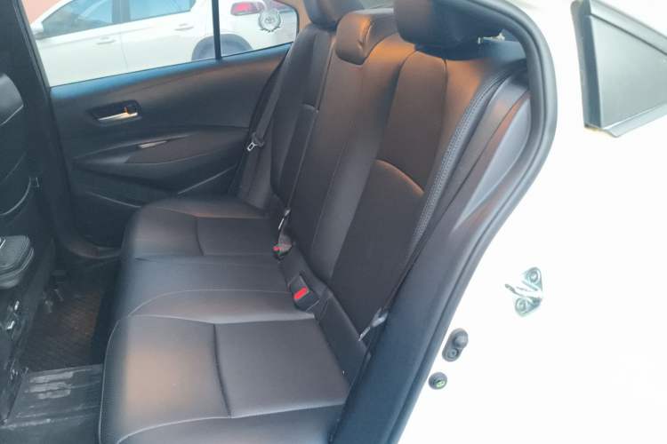 Used Toyota Corolla 2021 Dual-Engine 1.8L E-CVT Pioneer Edition Left Rear Seat
