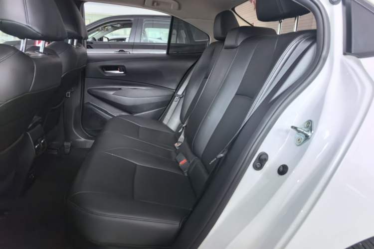 Used Toyota Corolla 2021 Dual-Motor 1.8L E-CVT Elite Edition Left Rear Seat
