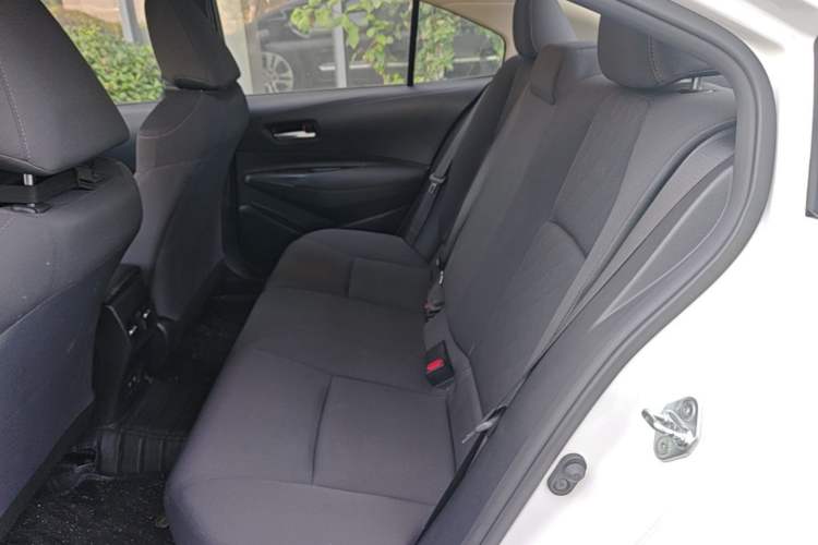 Used Toyota Corolla 2021 Dual-Motor 1.8L E-CVT Elite Edition Left Rear Seat