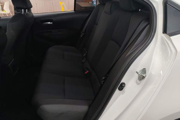 Used Toyota Corolla 2021 Dual-Engine 1.8L E-CVT Pioneer Edition Left Rear Seat